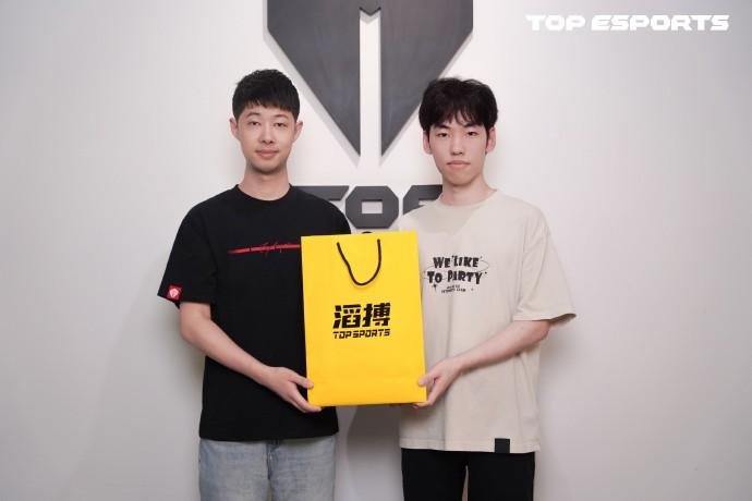 TESWBG辅助选手Hang加盟TES，二队辅助fengyue晋升至一队